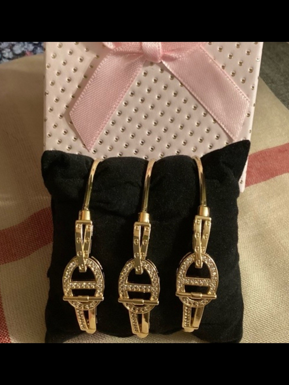 Adjustable Bling Bangle New in Box🎁